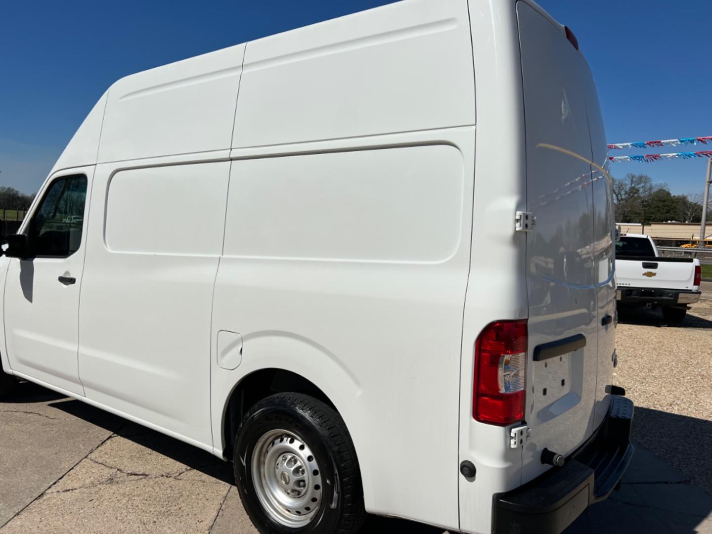 2018 White /Gray Nissan NV Cargo (1N6AF0LY1JN) with an 5.6 V8 engine, Automatic transmission, located at 4520 Airline Hwy, Baton Rouge, LA, 70805, (225) 357-1497, 30.509325, -91.145432 - 2018 Nissan NV 3500 Cargo 5.6 V8 Gas, 175K Miles, Power Windows, Locks & Mirrors, Aluminum Shelving, Spitz Lift (Needs Connector),Tow Pkg. NO IN HOUSE FINANCING. FOR INFO PLEASE CONTACT JEFF AT 225 357-1497 CHECK OUT OUR A+ RATING WITH THE BETTER BUSINESS BUREAU WE HAVE BEEN A FAMILY OWNED AND OPERA - Photo#7